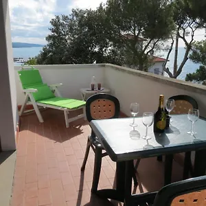  Apartment Bellavista Beachfront